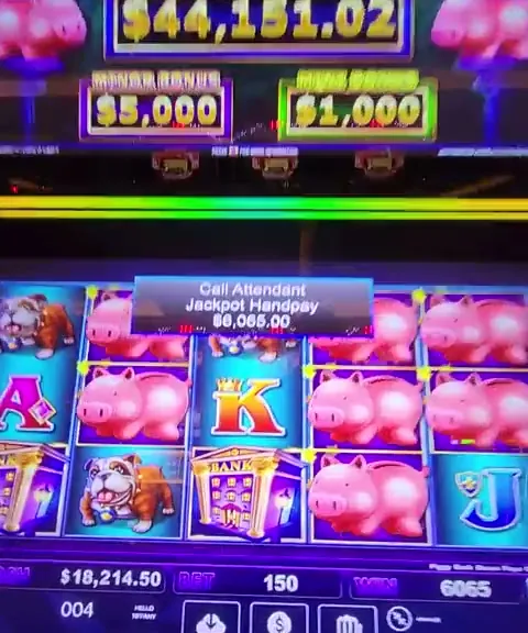 3x3 Royal Piggy: Hold The Spin